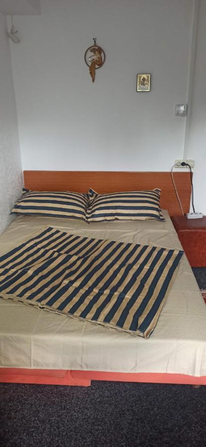 Studio Pe Somes Клуж-Напока Экстерьер фото